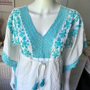 SunnyOceans Tunic Low Cut Cotton Lightweight Coverup in white & aqua Size L